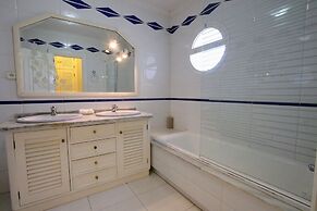 Tess Villa Becerra in Alhaurin de la Torre