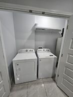 Elegant Apartment 10 min to Mercedes Outlets