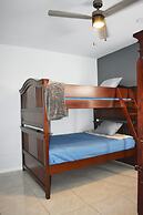 Elegant Apartment 10 min to Mercedes Outlets