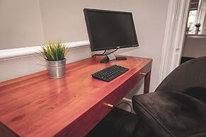 Spacious 4 Bedroom Flat in Stirling