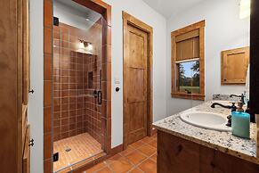 Private Ranch - Pool, Ping Pong, Yoga, Weddings, Games