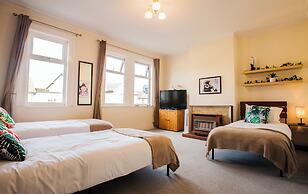 Comfy Kingston Central Garden House & Free Parking