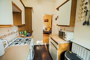 Comfy Kingston Central Garden House & Free Parking