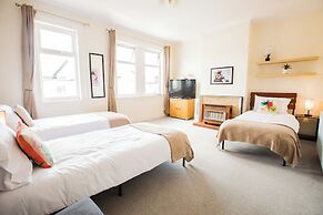 Comfy Kingston Central Garden House & Free Parking