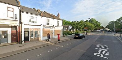 Comfy Kingston Central Garden House & Free Parking