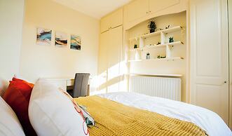 Comfy Kingston Central Garden House & Free Parking