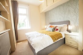 Comfy Kingston Central Garden House & Free Parking