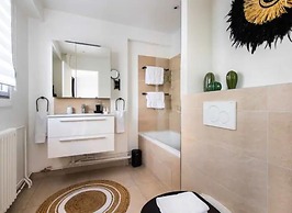 Apartment special location Tower Eiffel