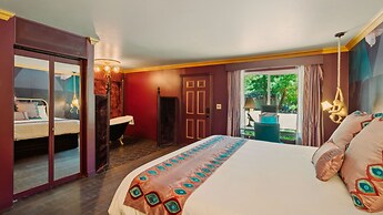 The Fainting Couch Boutique Hotel