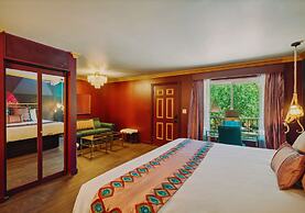 The Fainting Couch Boutique Hotel