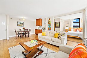 Premium Remodeled Condo with Ocean View and Parking