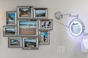 Premium Remodeled Condo with Ocean View and Parking