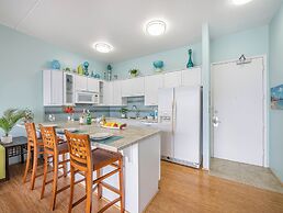 Premium Remodeled Condo with Ocean View and Parking