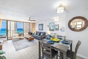 Premium Remodeled Condo with Ocean View and Parking