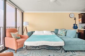 Premium Remodeled Condo with Ocean View and Parking