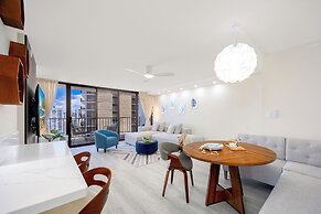 Premium Remodeled Condo with Ocean View and Parking