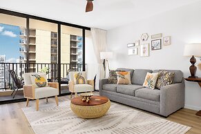 Premium Remodeled Condo with Ocean View and Parking