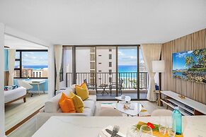 Premium Remodeled Condo with Ocean View and Parking