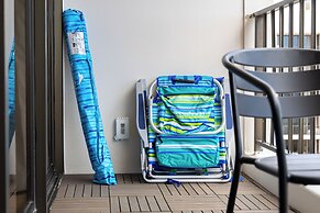 Premium Remodeled Condo with Ocean View and Parking