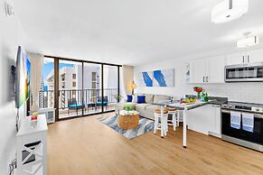 Premium Remodeled Condo with Ocean View and Parking