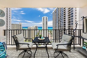 Premium Remodeled Condo with Ocean View and Parking