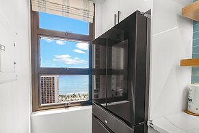 Premium Remodeled Condo with Ocean View and Parking