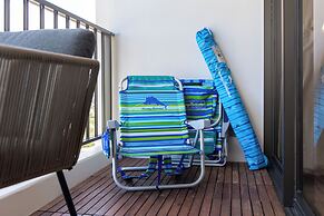 Premium Remodeled Condo with Ocean View and Parking