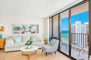 Premium Remodeled Condo with Ocean View and Parking