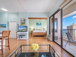 Premium Remodeled Condo with Ocean View and Parking