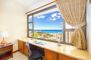 Premium Remodeled Condo with Ocean View and Parking