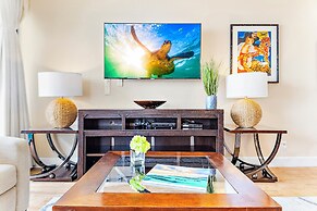 Premium Remodeled Condo with Ocean View and Parking