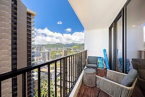 Premium Remodeled Condo with Ocean View and Parking