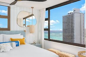 Premium Remodeled Condo with Ocean View and Parking