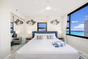 Premium Remodeled Condo with Ocean View and Parking