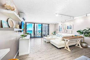 Premium Remodeled Condo with Ocean View and Parking