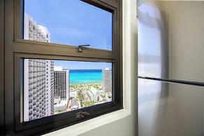 Premium Remodeled Condo with Ocean View and Parking