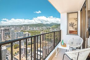 Premium Remodeled Condo with Ocean View and Parking