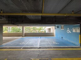 Premium Remodeled Condo with Ocean View and Parking