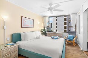 Premium Remodeled Condo with Ocean View and Parking