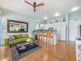 Premium Remodeled Condo with Ocean View and Parking