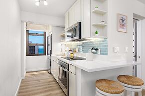 Premium Remodeled Condo with Ocean View and Parking