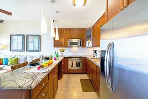 Premium Remodeled Condo with Ocean View and Parking