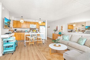 Premium Remodeled Condo with Ocean View and Parking