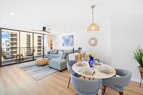 Premium Remodeled Condo with Ocean View and Parking