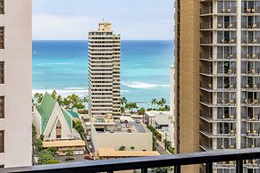 Premium Remodeled Condo with Ocean View and Parking