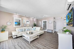 Premium Remodeled Condo with Ocean View and Parking