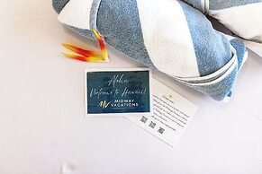 Premium Remodeled Condo with Ocean View and Parking