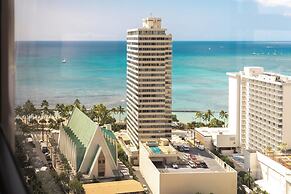 Premium Remodeled Condo with Ocean View and Parking