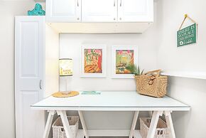 Premium Remodeled Condo with Ocean View and Parking