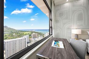 Premium Remodeled Condo with Ocean View and Parking